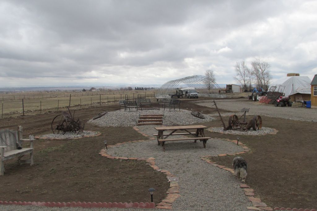 Outdoor living with a Teton View property image