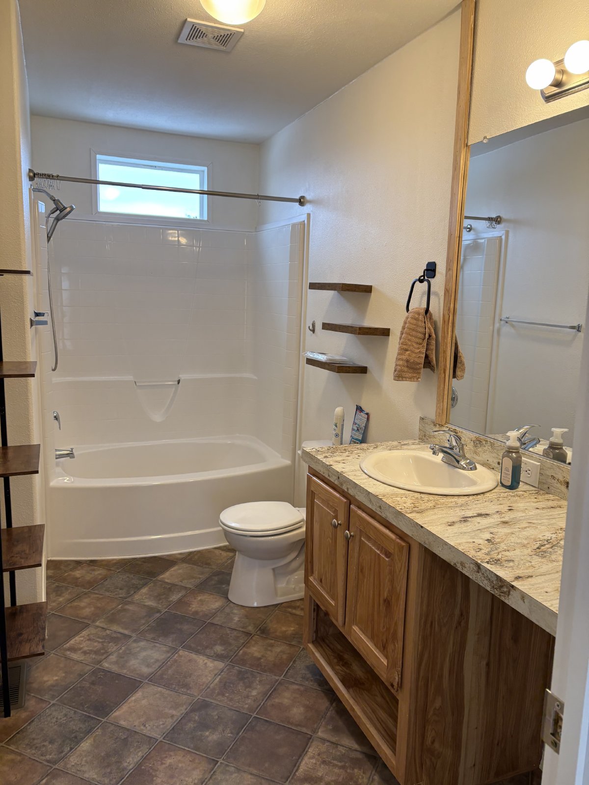 Well Maintained Home with Amazing Views property image