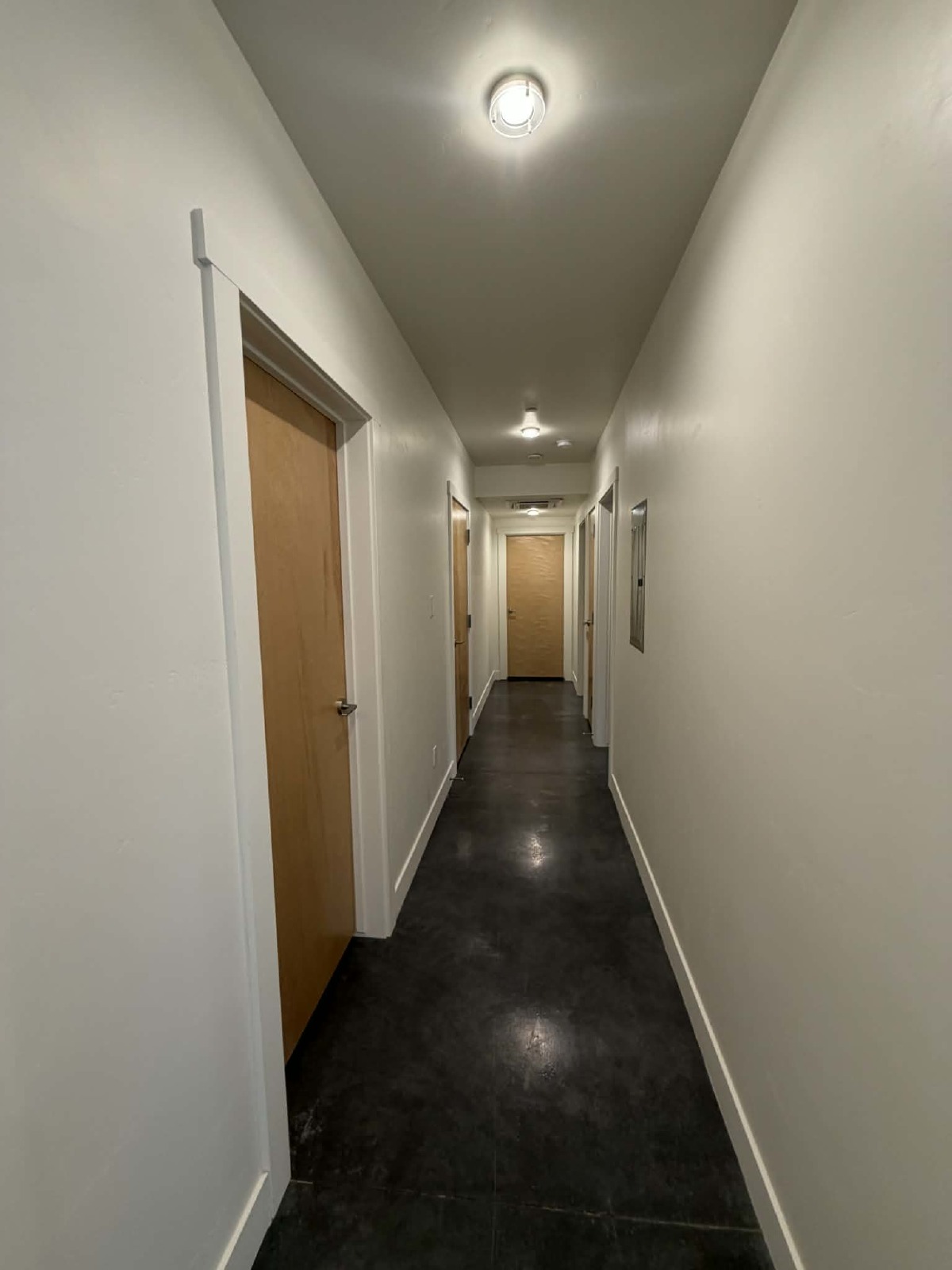 Spacious 3 Bedroom property image