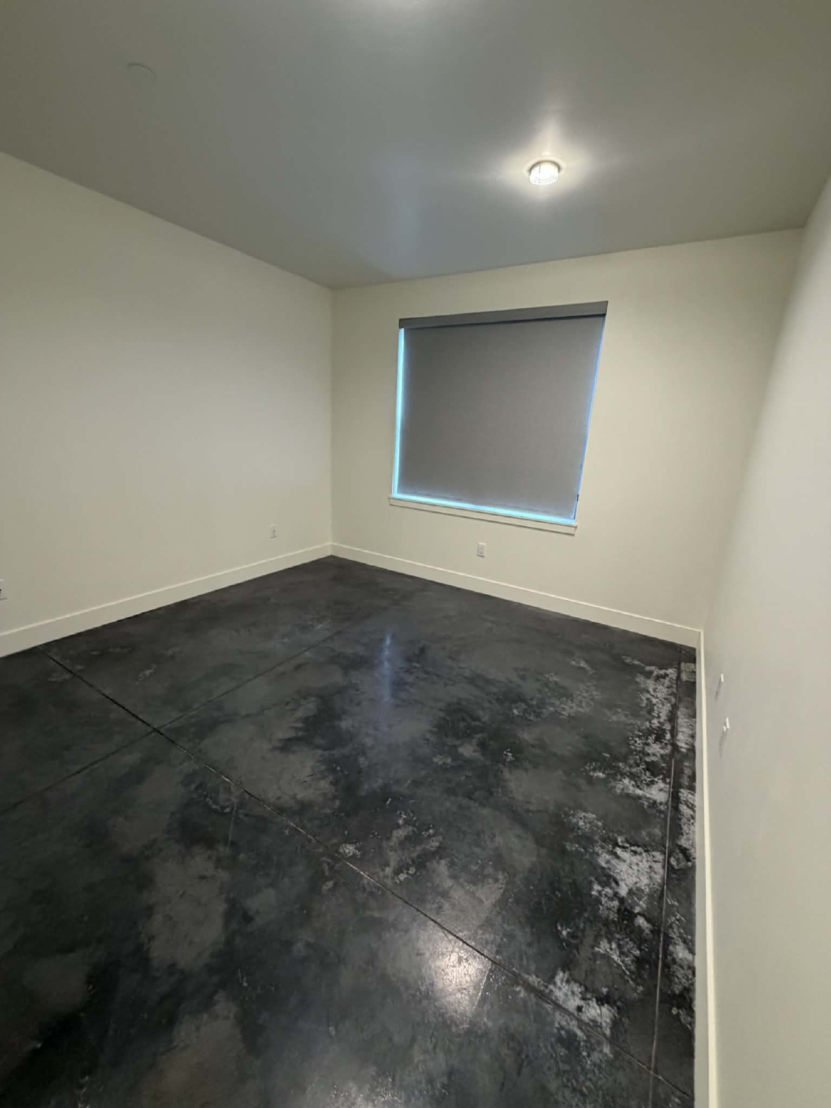 Spacious 3 Bedroom property image