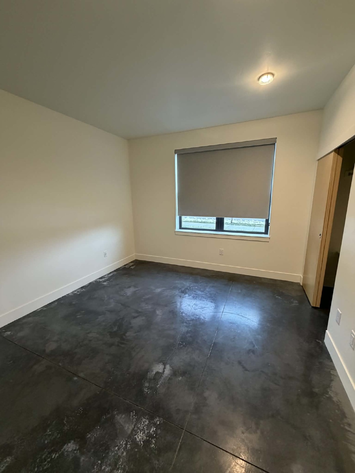 Spacious 3 Bedroom property image