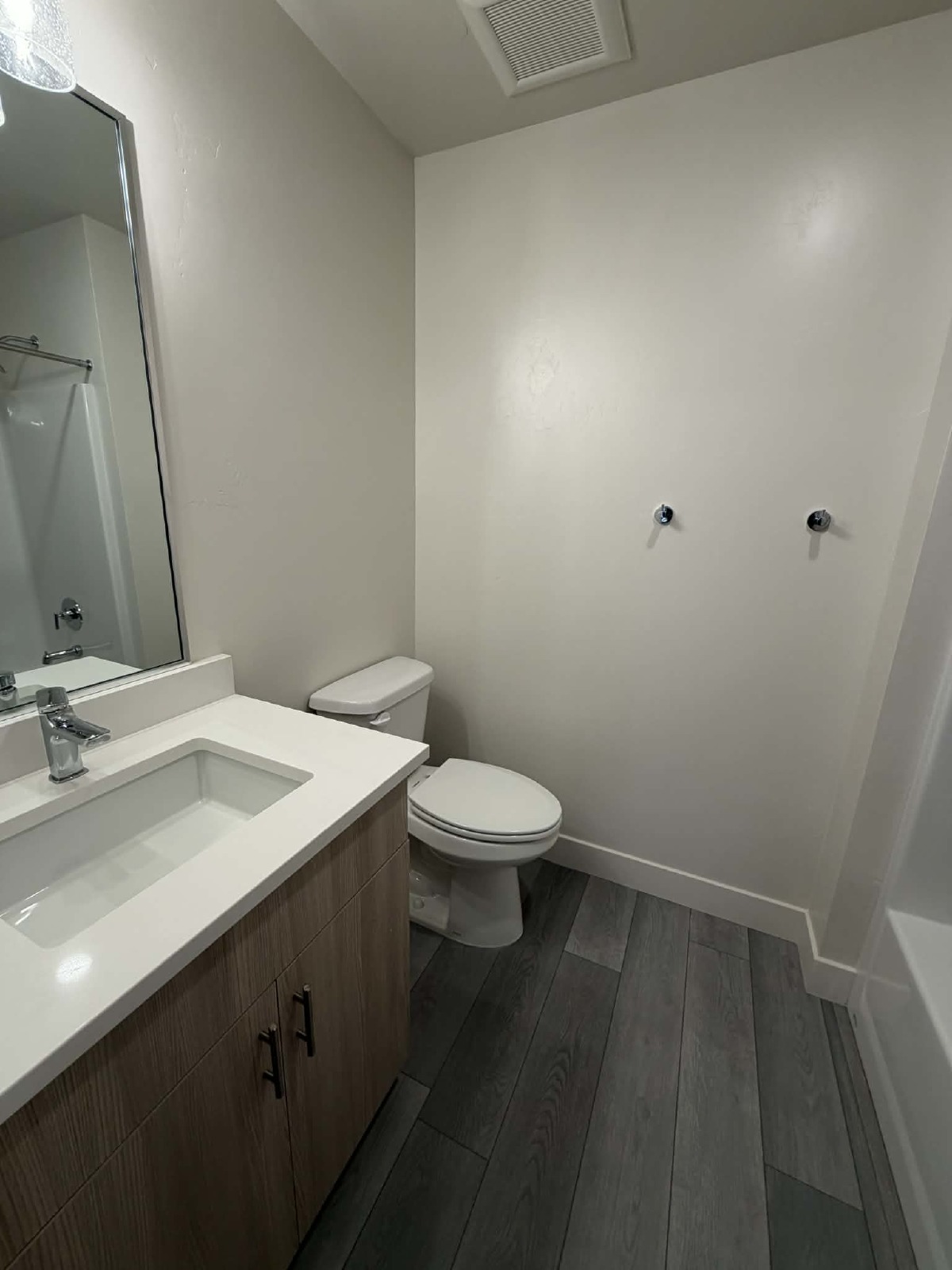 Like NEW! property image